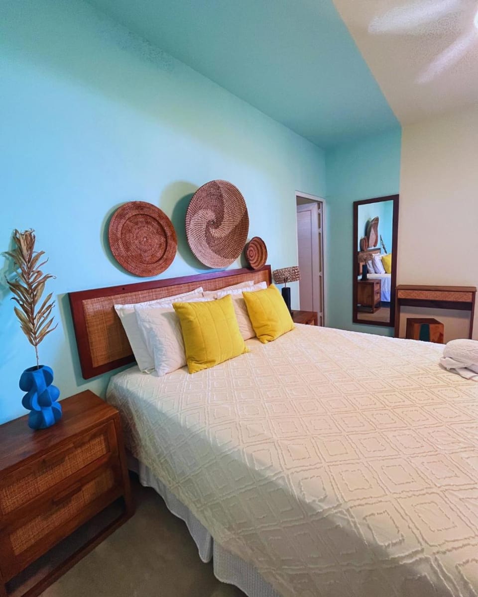 Bed, Photo of the whole room, internet