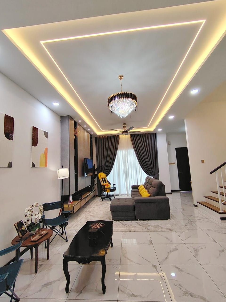 TV and multimedia, Living room, Seating area, fireplace