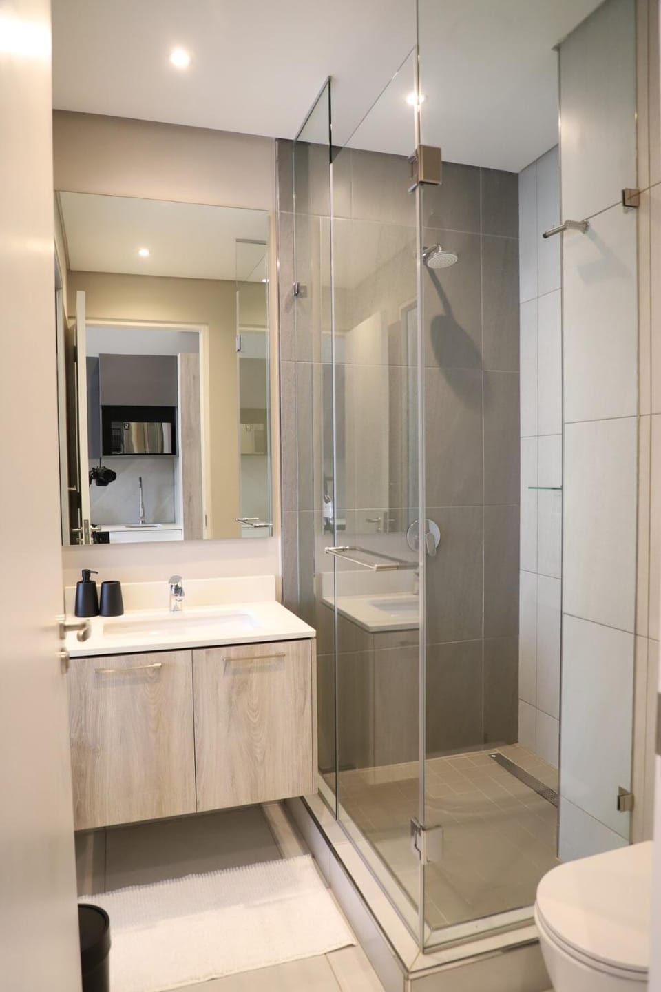 418 menlyn Maine trilogy Apartment in Pretoria