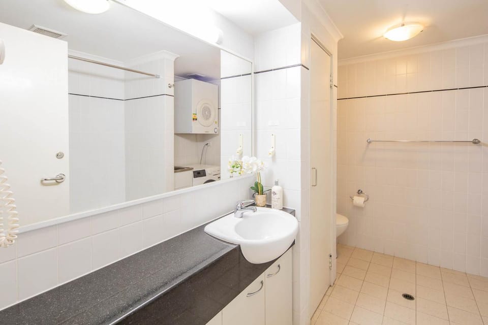 Inner City Bliss Apartment in Perth