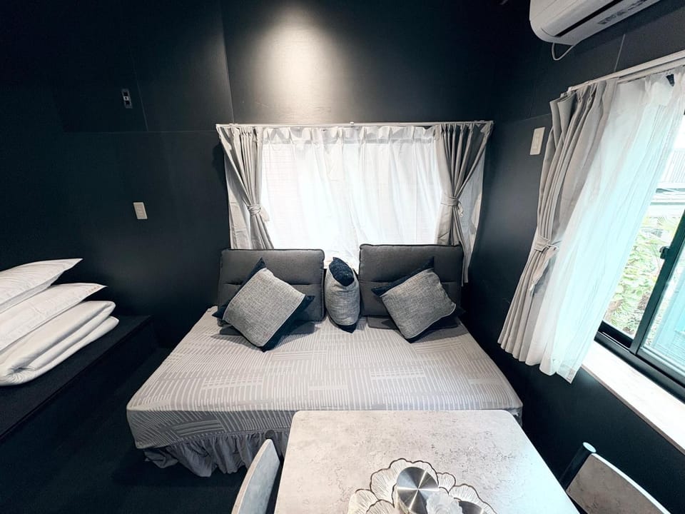 Living room, Photo of the whole room