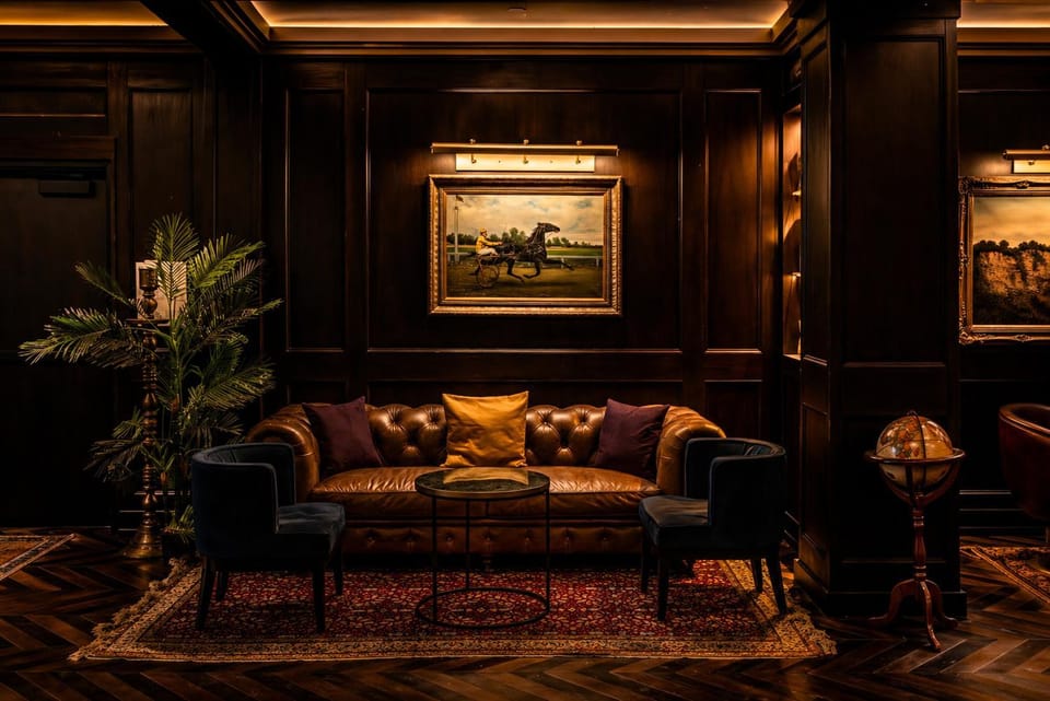 Lounge or bar