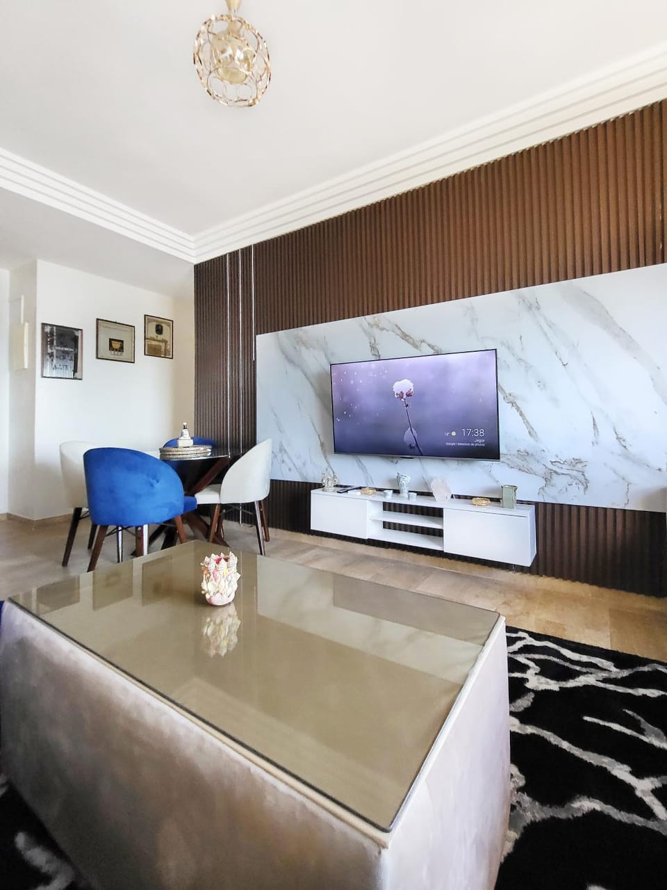 Communal lounge/ TV room