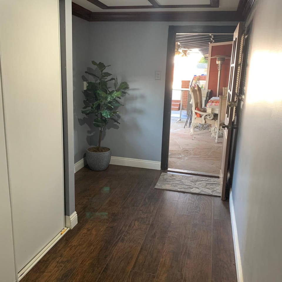 Cozy Room Bed and Breakfast in Bakersfield