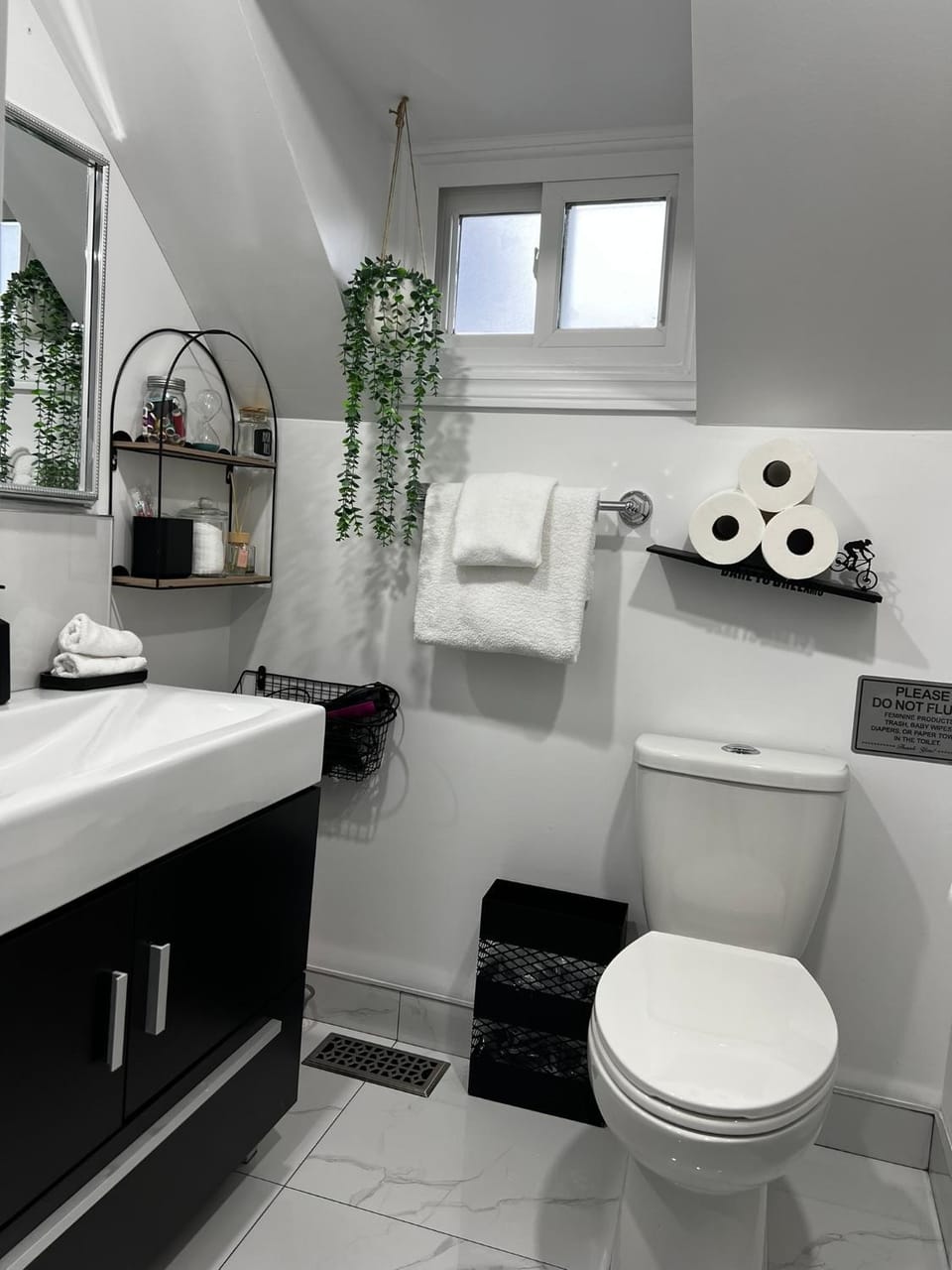 Niagara Escape Loft Apartment in Saint Catharines