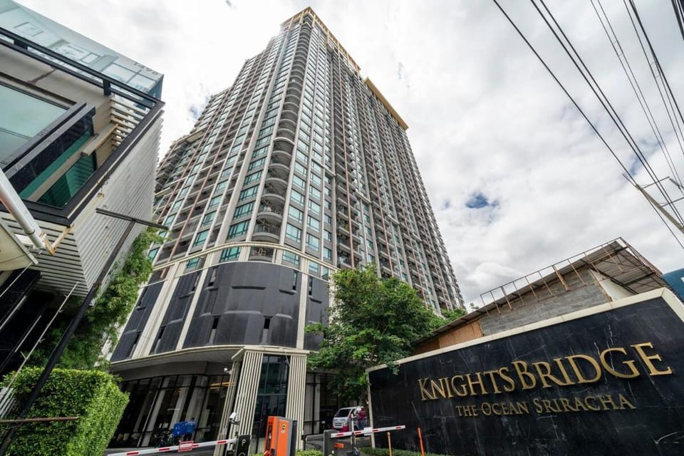 Mountain-view 1BR 9F Sriracha byน้องมังคุด NoParking Apartment in Chon Buri Changwat