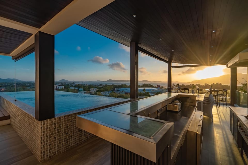 Pool view, Sea view, kitchen
