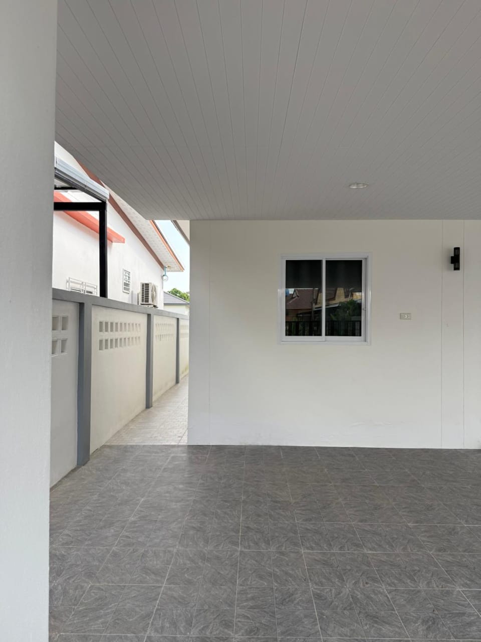 Pprompt Apartment in Thailand