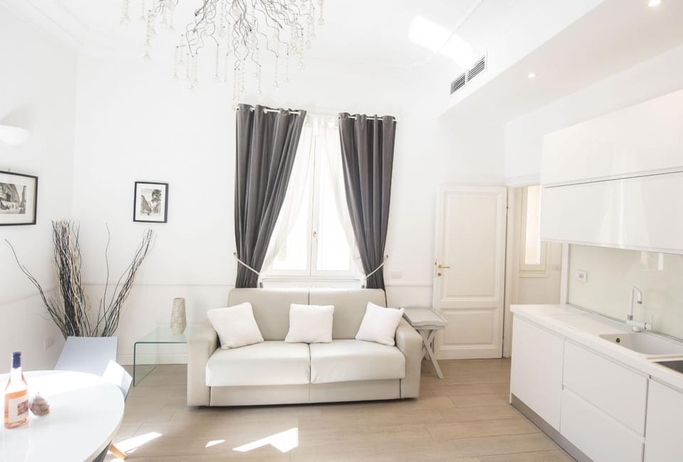 Kitchen or kitchenette, Living room, Seating area