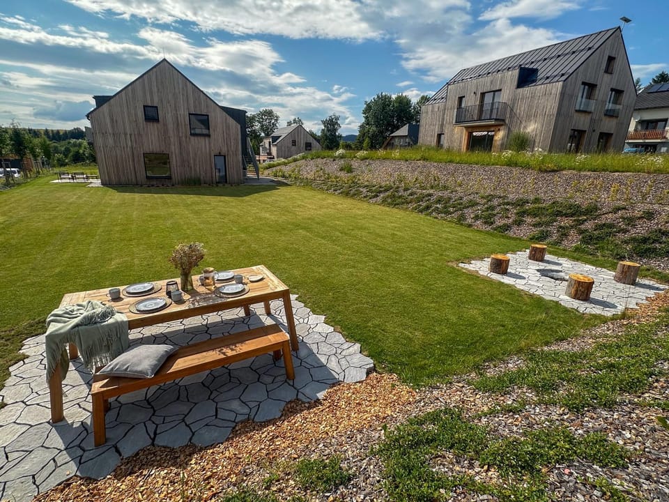 Garden, Seating area