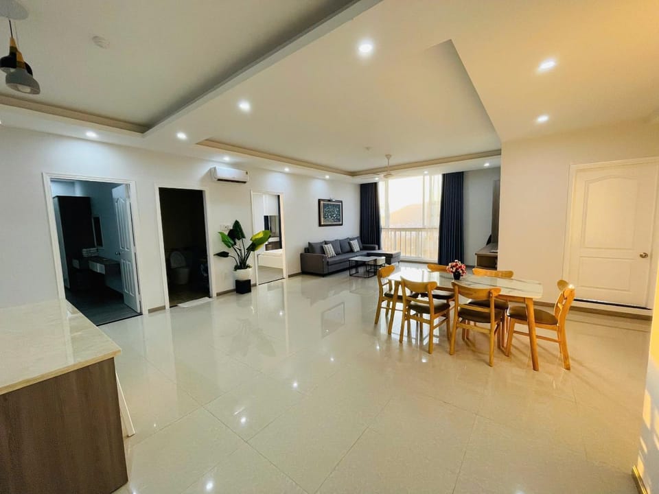 TV and multimedia, Living room, Dining area
