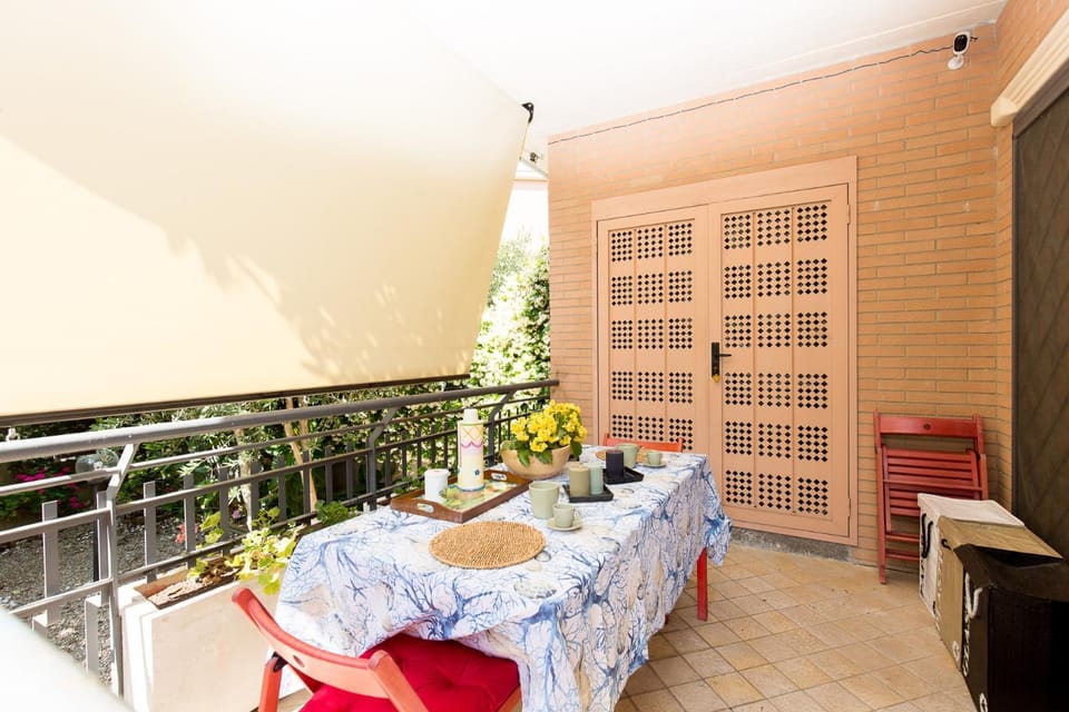 La Casetta di Giò with Private Garden Apartment in Rome