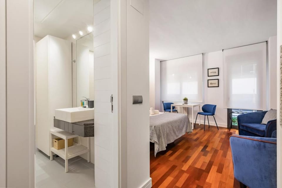 Nice studio with parking - 1B Apartment in Madrid