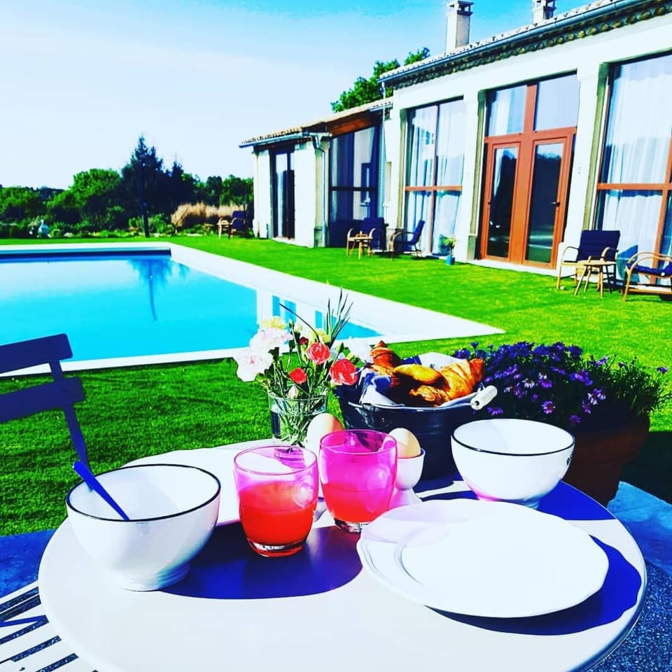 Domaine de l'héritage superieure 2 Bed and Breakfast in Grignan