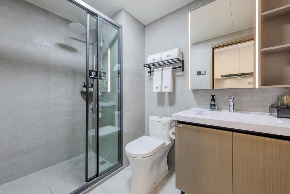 Shower, Toilet, Bathroom