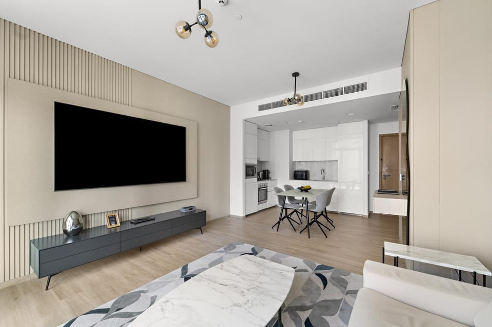 Communal lounge/ TV room, Bed, TV and multimedia, Kitchen or kitchenette, Living room, Photo of the whole room, Seating area, Evening entertainment, Bedroom