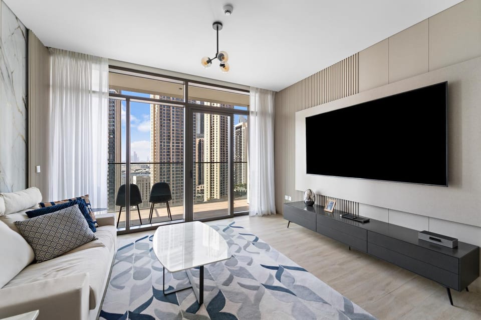 Communal lounge/ TV room, TV and multimedia, Living room, Seating area, Evening entertainment