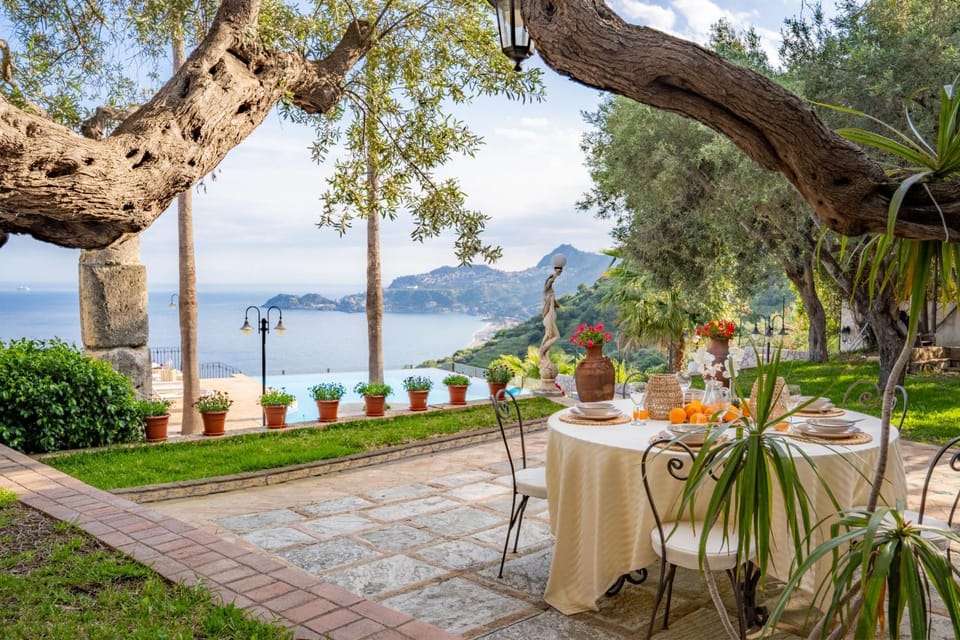 Patio, Day, Garden, Dining area, Garden view, Mountain view, Swimming pool