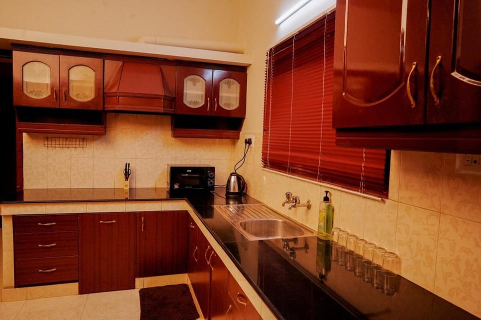 Sarovaram -Beautiful Riverfront Villa Kochi House in Kochi