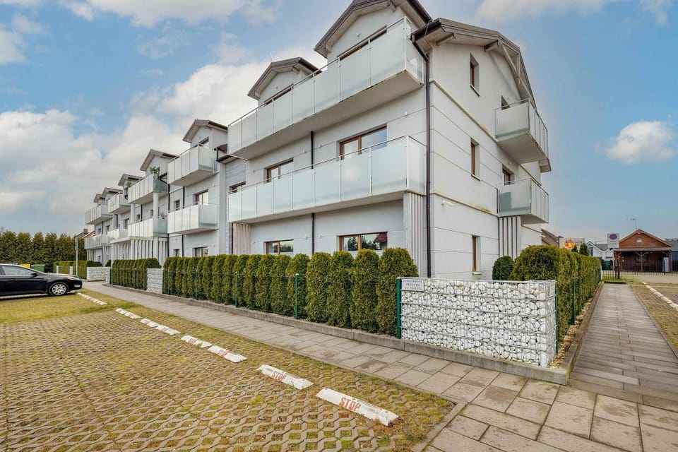 Property building, Neighbourhood