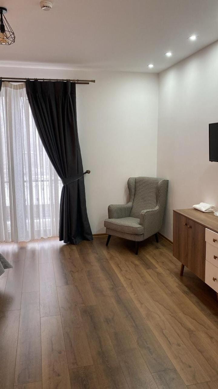 TV and multimedia, Seating area