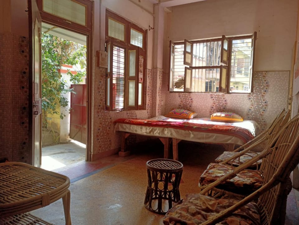 Kumbh friends and family homestay Apartment in Uttar Pradesh