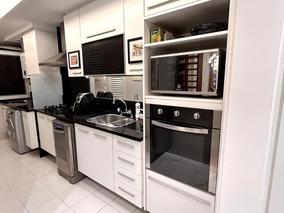 Península View Lazer Commodity Apartment in Rio de Janeiro