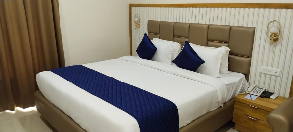 Eastin Dè Royalè Hotel in Hyderabad