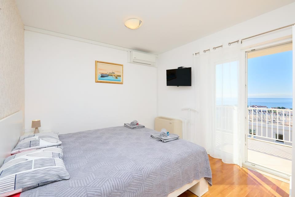TV and multimedia, Balcony/Terrace, Bedroom, Sea view