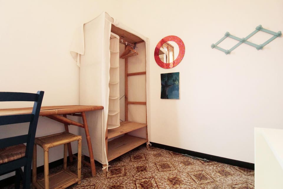 Bedroom, wardrobe