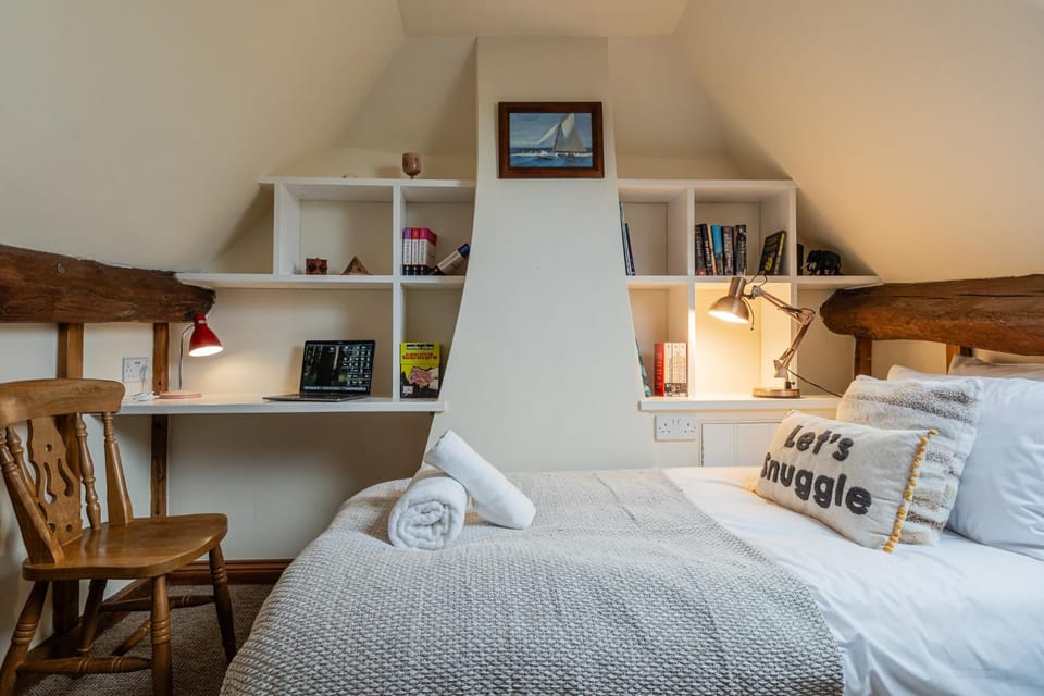 The Threshing Barn - Stunning 5 Bedroom Retreat House in Wychavon District