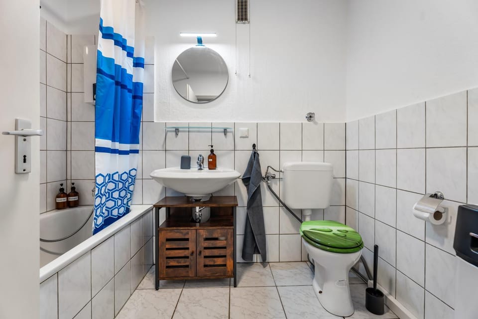 Bathroom, Bath
