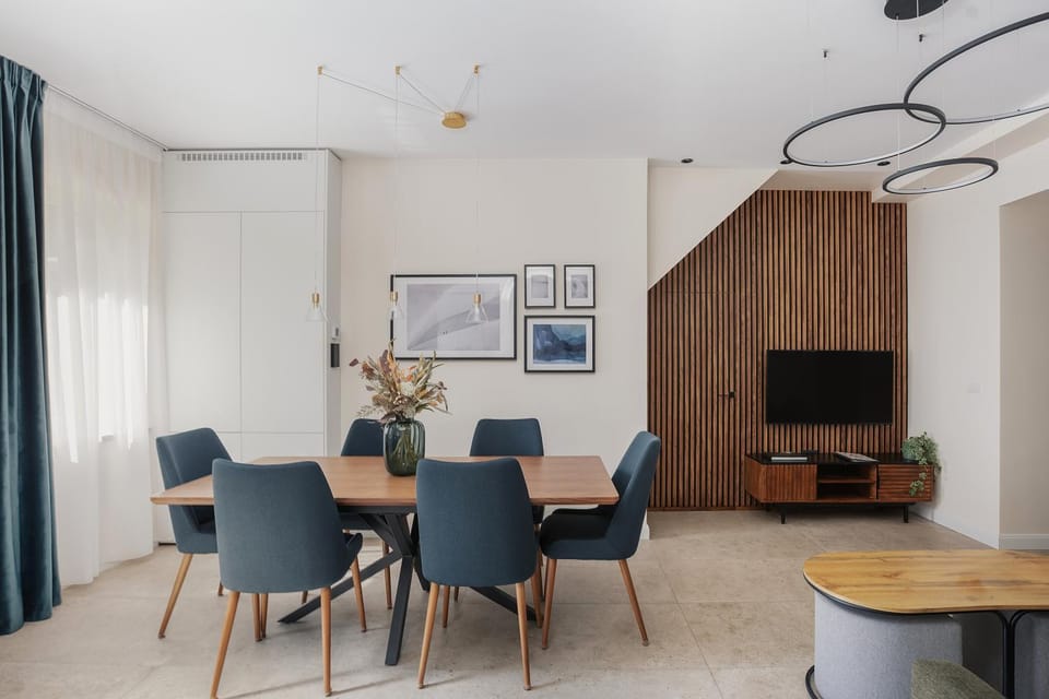 Living room, Dining area