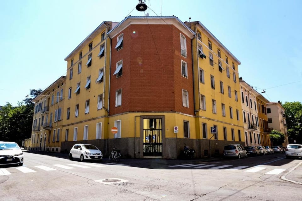 Property building, Neighbourhood, Street view
