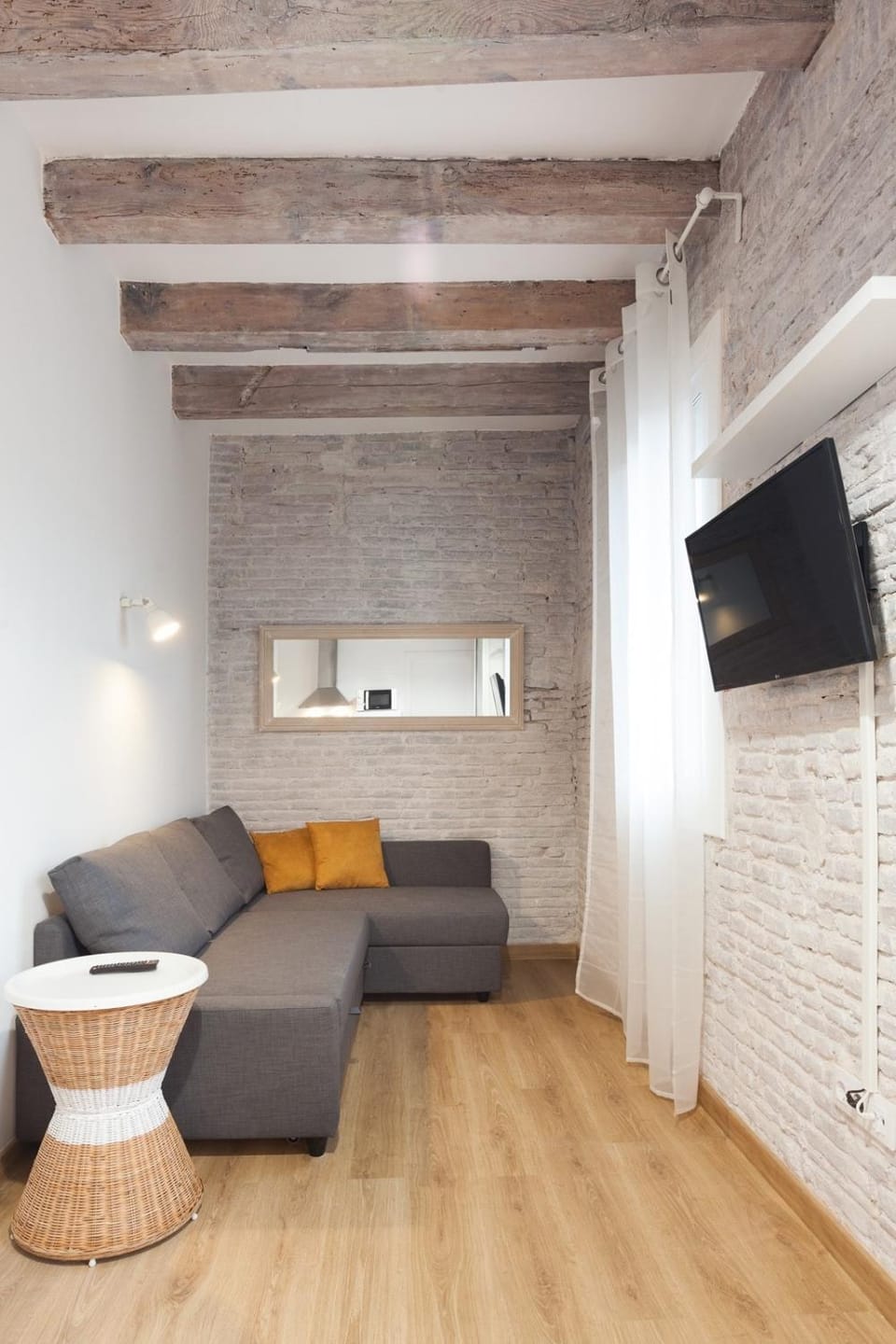 Flat with balcony next to the beach, SV Apartment in Barcelona