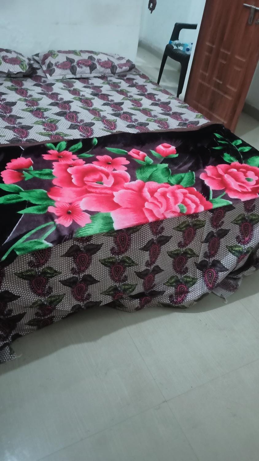 Star hostel 3 km from sangam Hostel in Uttar Pradesh