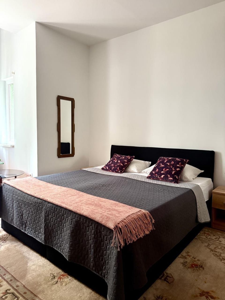 The Green Place in the City Center- Free Parking Apartment in Sarajevo