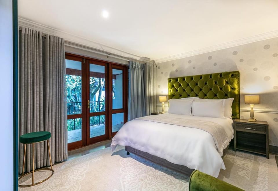 Chislehurst Guest House by Open Air Hotels Bed and Breakfast in Sandton