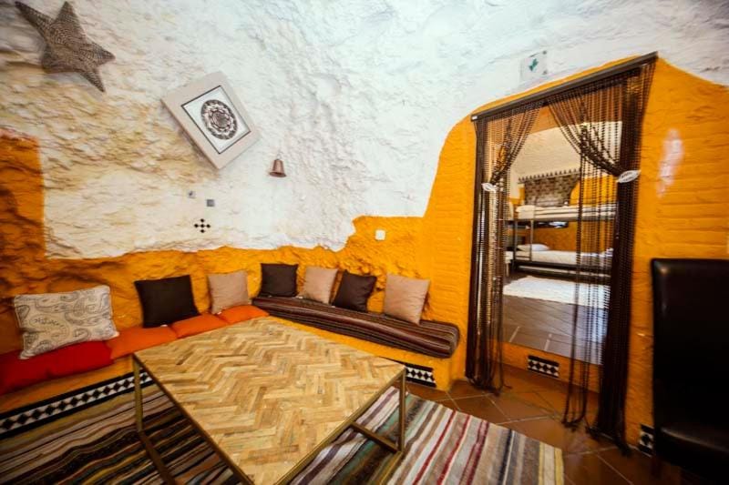 Cueva Acequia de La Alhambra House in Granada