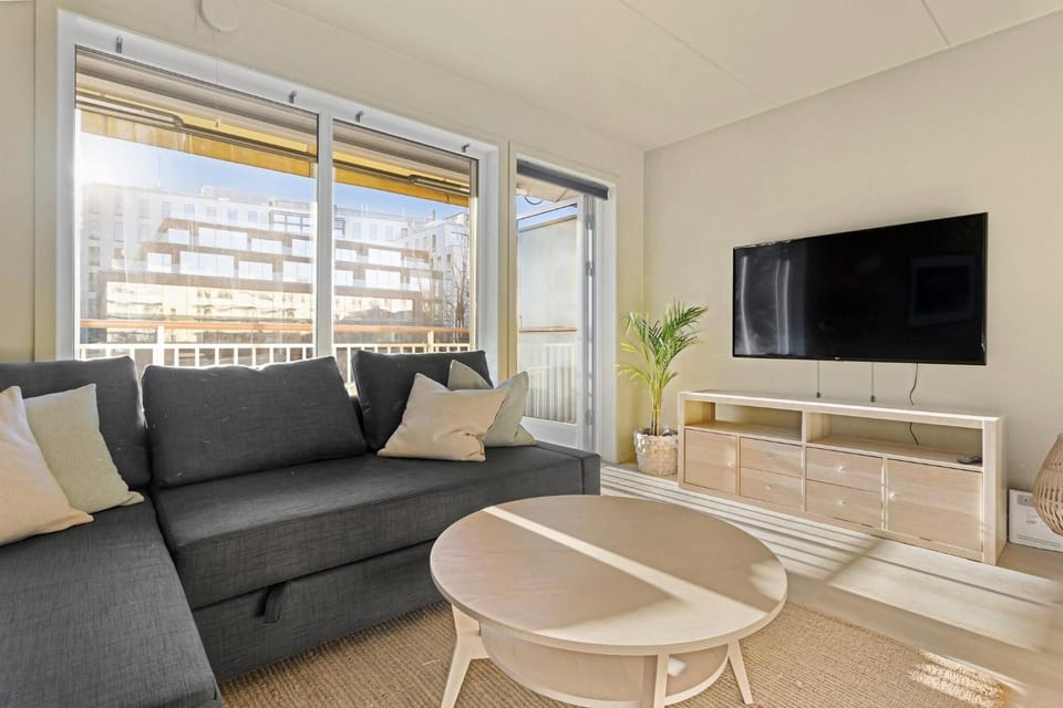 TV and multimedia, Balcony/Terrace, Living room