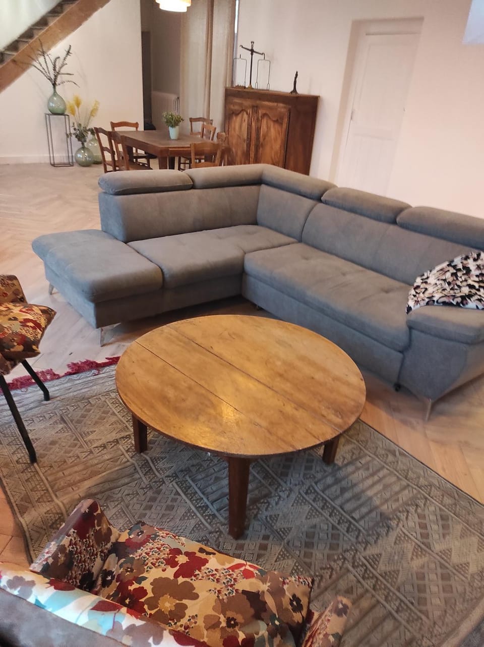 Living room, Seating area