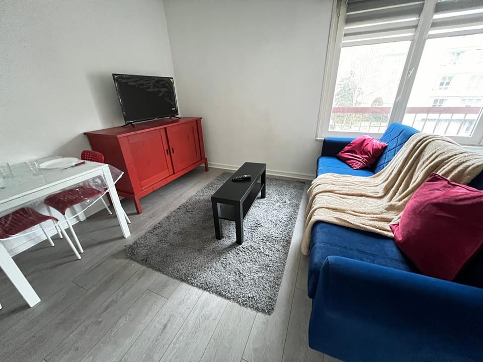 TV and multimedia, Living room, Seating area