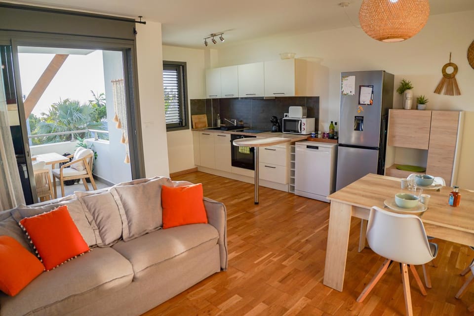 T2 Ocean Cottage avec terrasse - 50m de la plage Apartment in Réunion