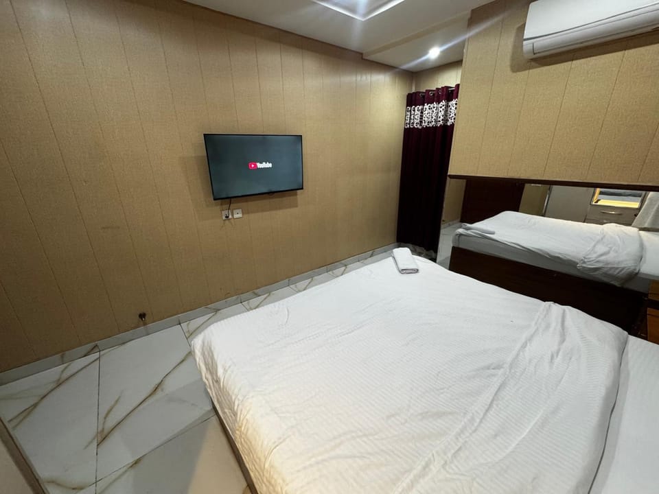 hotel Elites Residency in city center , iqbal town Apartment in Lahore