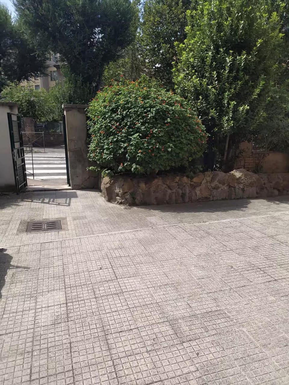Garbatella seminterrato Apartment in Rome