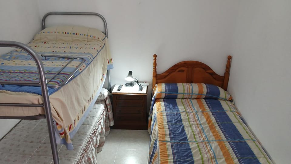 Bed, Photo of the whole room, Bedroom, bunk bed