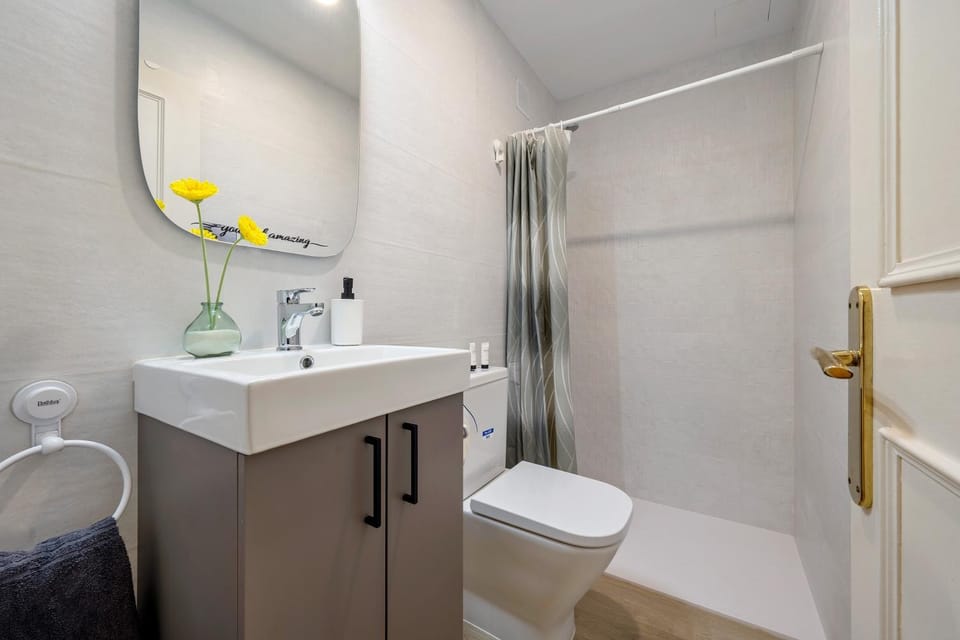 Bathroom, Living room