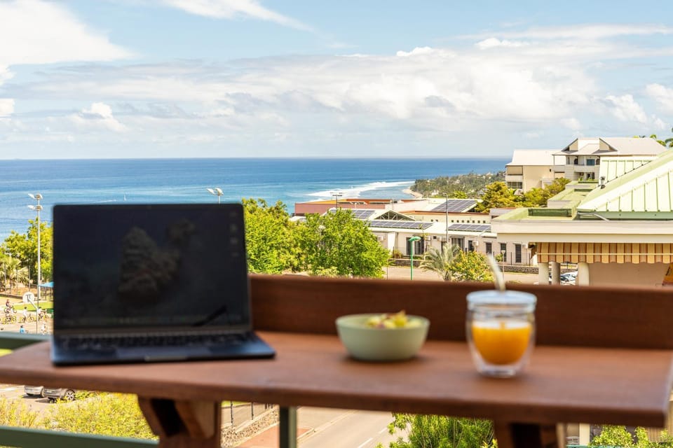 View (from property/room), Balcony/Terrace, Sea view