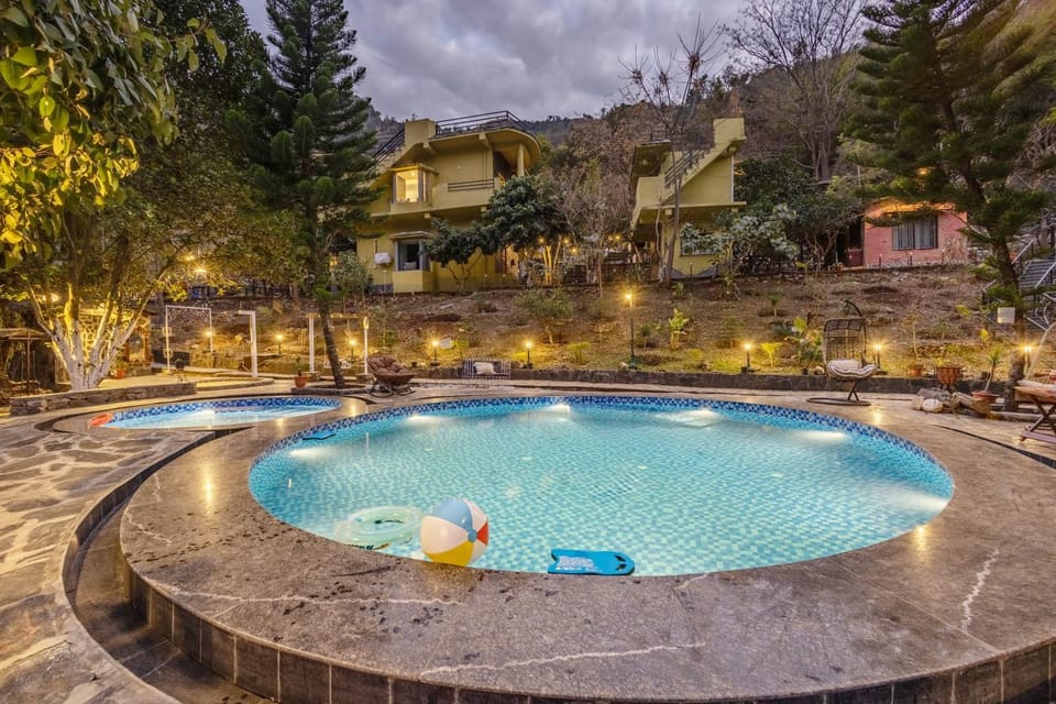 Property building, Day, Natural landscape, Garden, Garden view, Pool view, Swimming pool