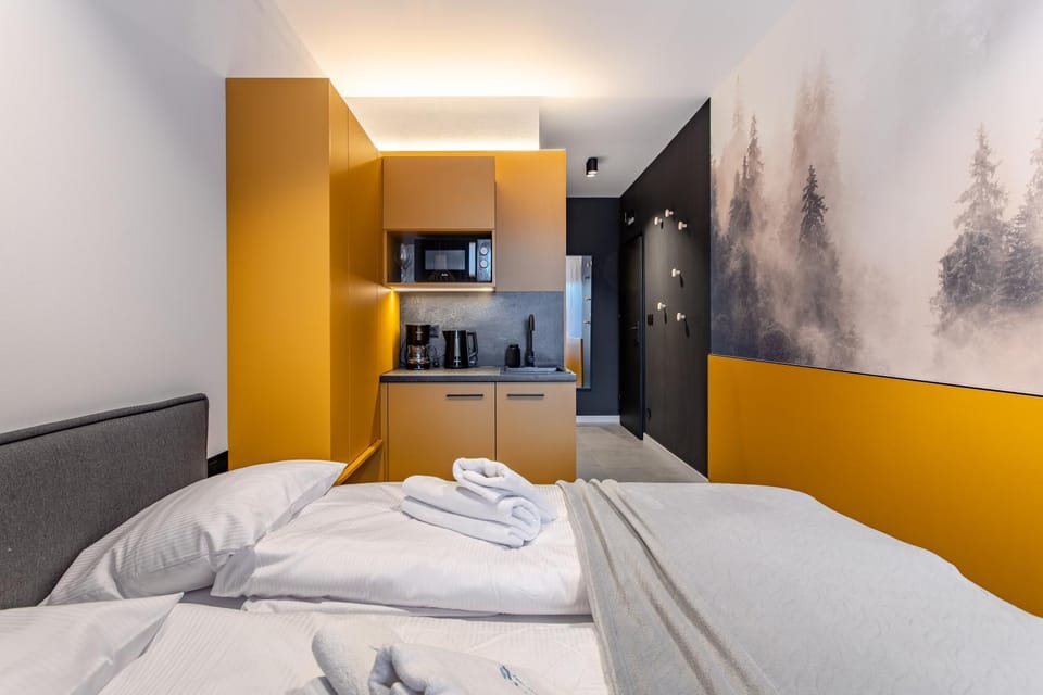 Bed, Kitchen or kitchenette, Photo of the whole room, Bedroom